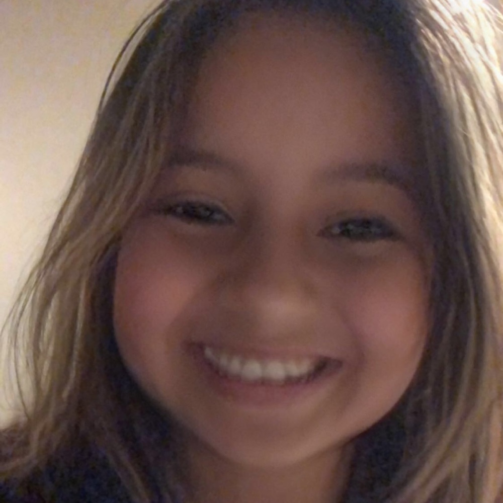 Meet your Posher, Gabriela